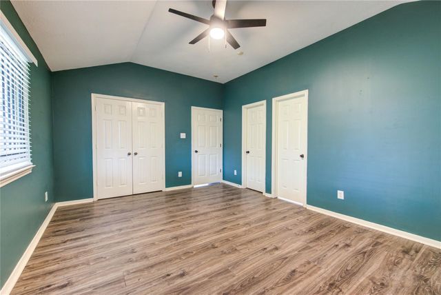 4706 E Ridge Creek Drive, Houston, TX 77053