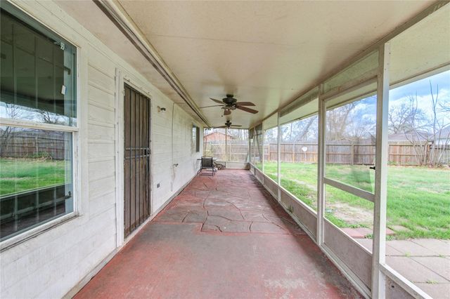 4706 E Ridge Creek Drive, Houston, TX 77053