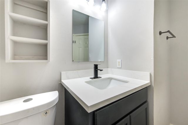 4706 E Ridge Creek Drive, Houston, TX 77053