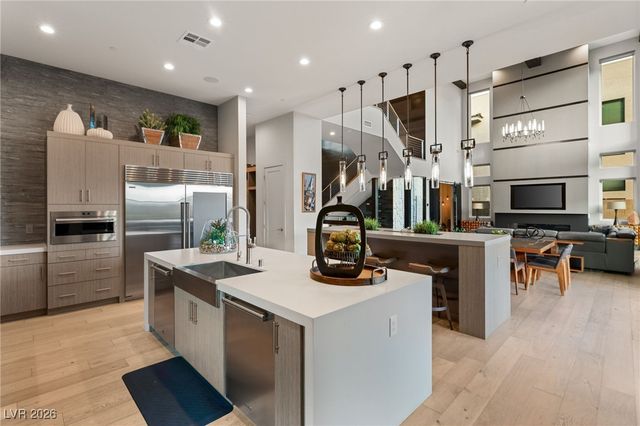 10759 Patina Hills Court, Las Vegas, NV 89135