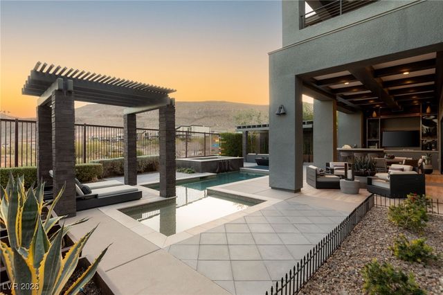 10759 Patina Hills Court, Las Vegas, NV 89135