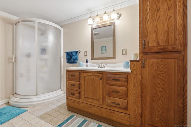 18018 cloverdale Drive, Clinton Twp, MI 48035