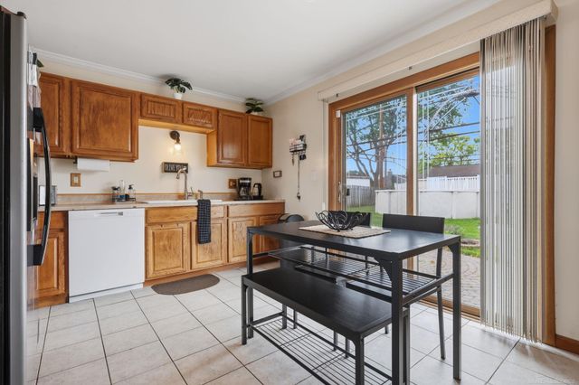 18018 cloverdale Drive, Clinton Twp, MI 48035