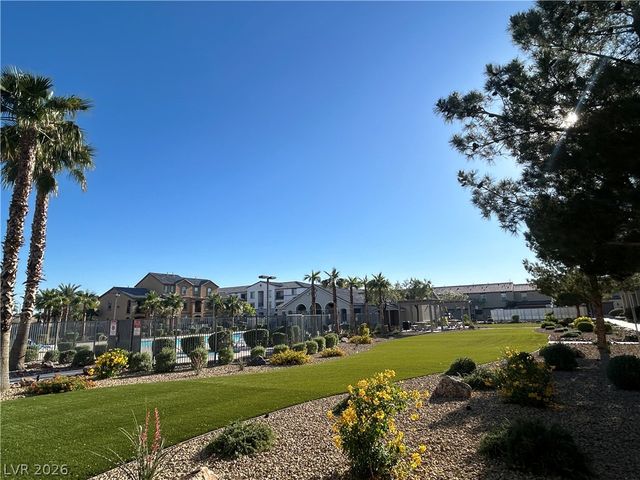 4520 Woolcomber Street, Las Vegas, NV 89115
