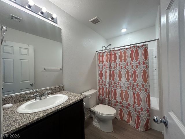 4520 Woolcomber Street, Las Vegas, NV 89115