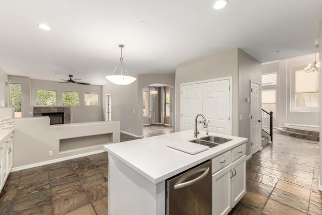 7690 E San Fernando Drive, Scottsdale, AZ 85255