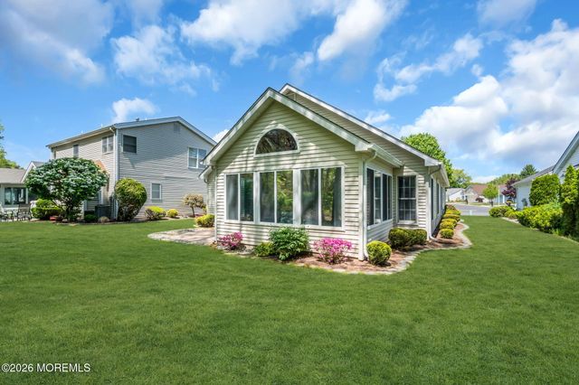 2429 Agincourt Road, Toms River, NJ 08755