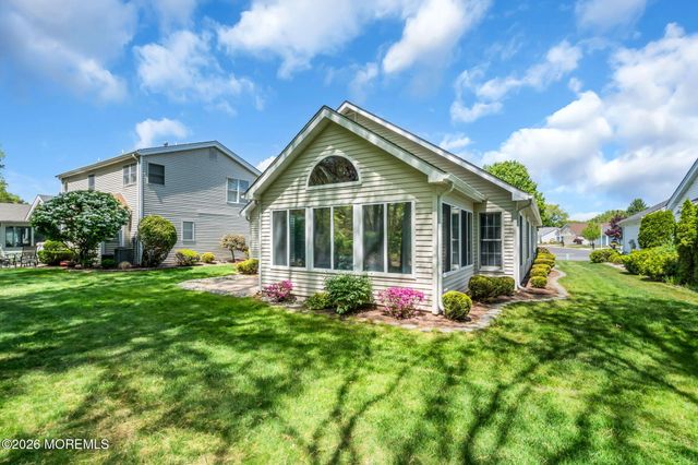 2429 Agincourt Road, Toms River, NJ 08755