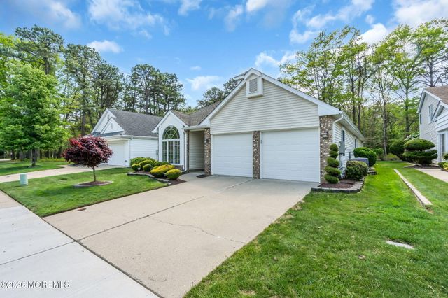 2429 Agincourt Road, Toms River, NJ 08755