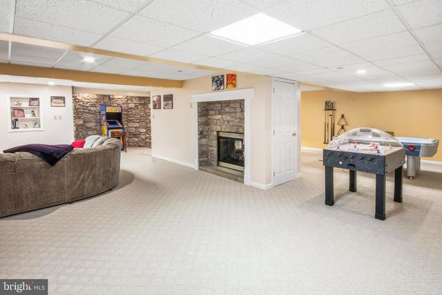 304 CAROLEE CIR, Springfield, PA 19064