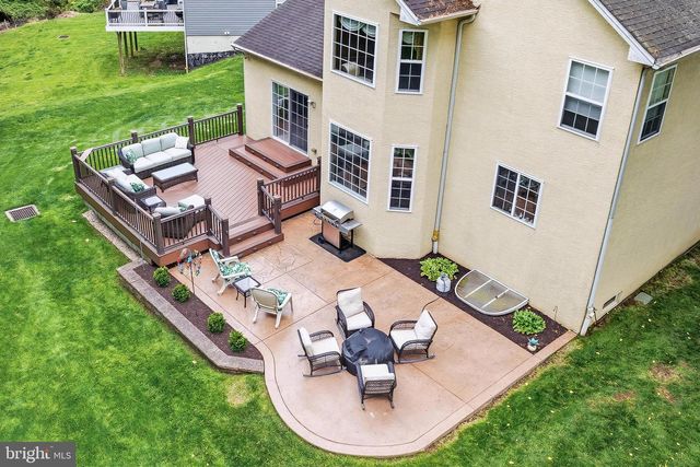 304 CAROLEE CIR, Springfield, PA 19064