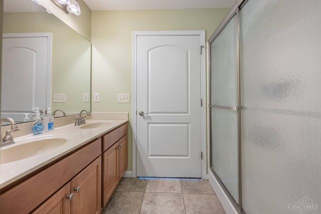 502 Stone Path Court, Carlisle, OH 45005