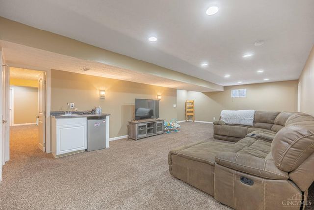 502 Stone Path Court, Carlisle, OH 45005