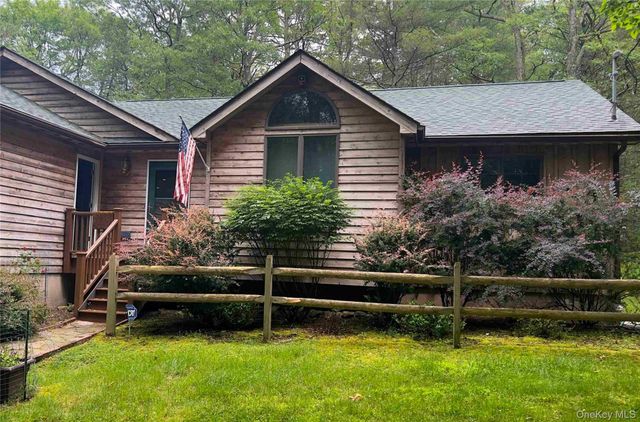 5 Summit Drive, Yulan, NY 12792