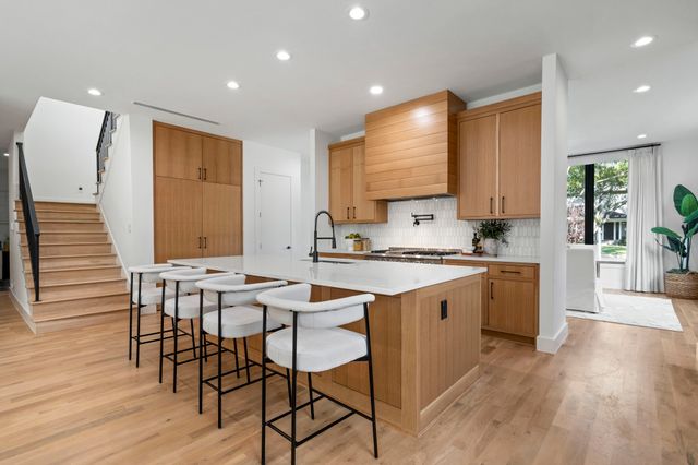 6008 Kenwood Avenue, Dallas, TX 75206