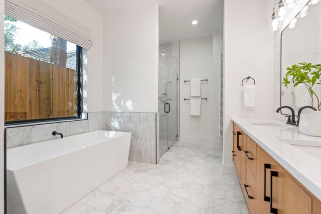 6008 Kenwood Avenue, Dallas, TX 75206