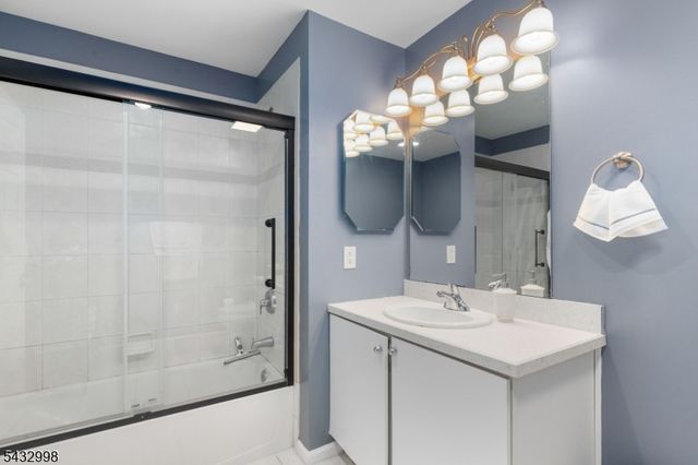 277 Winthrop Dr, Butler Boro, NJ 07405