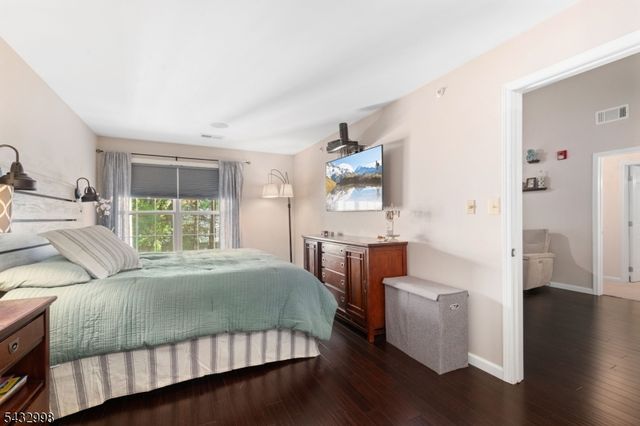 277 Winthrop Dr, Butler Boro, NJ 07405
