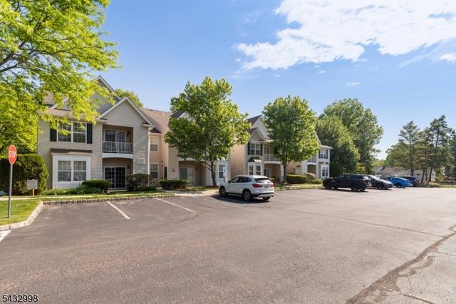 277 Winthrop Dr, Butler Boro, NJ 07405