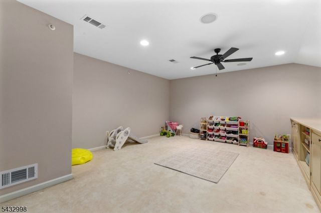 277 Winthrop Dr, Butler Boro, NJ 07405