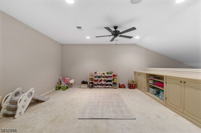 277 Winthrop Dr, Butler Boro, NJ 07405