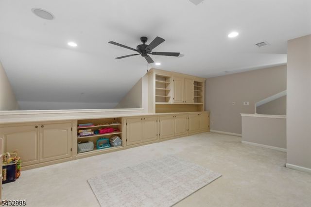 277 Winthrop Dr, Butler Boro, NJ 07405