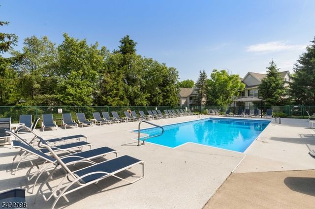 277 Winthrop Dr, Butler Boro, NJ 07405
