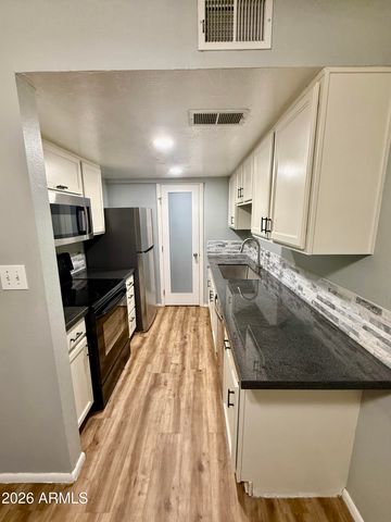 600 S DOBSON Road 111, Mesa, AZ 85202