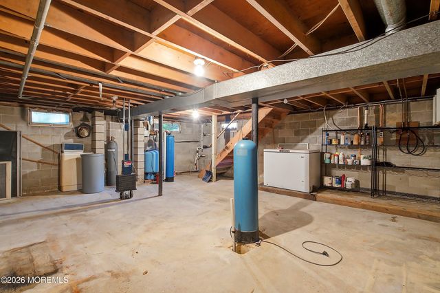 1198 Maxim Southard Road, Howell, NJ 07731