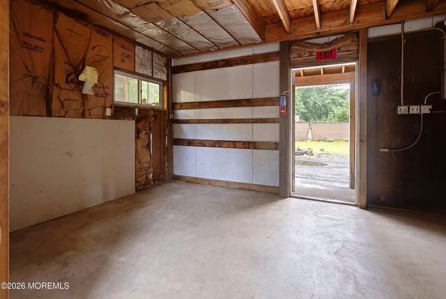 1198 Maxim Southard Road, Howell, NJ 07731
