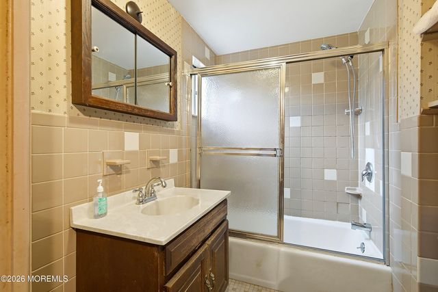 1198 Maxim Southard Road, Howell, NJ 07731
