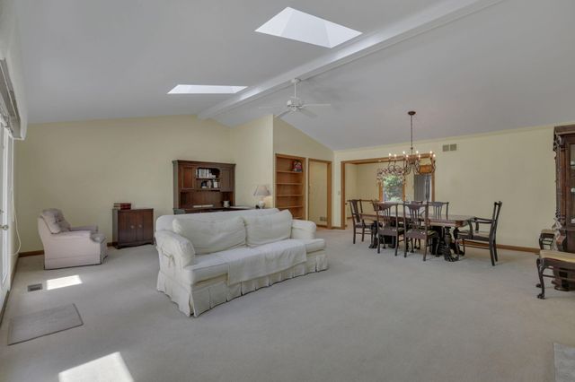 3122 Kingsmead, Dublin, OH 43017