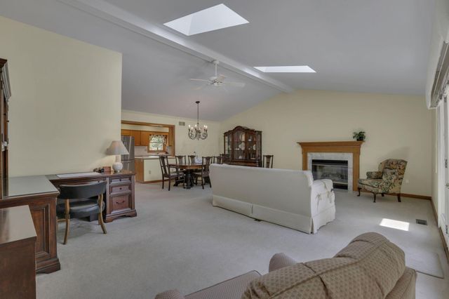 3122 Kingsmead, Dublin, OH 43017
