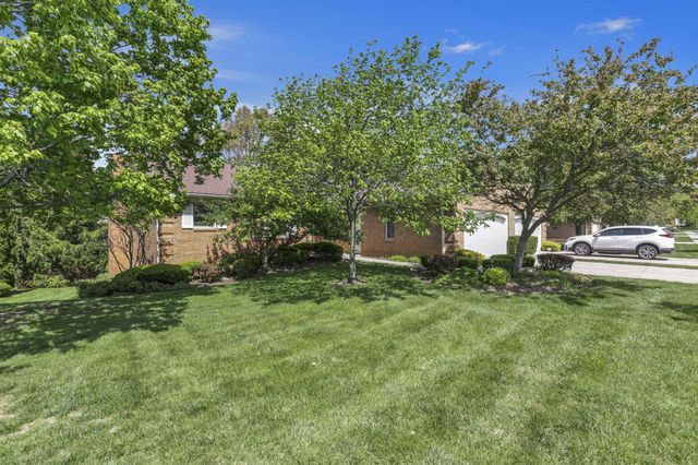 3122 Kingsmead, Dublin, OH 43017