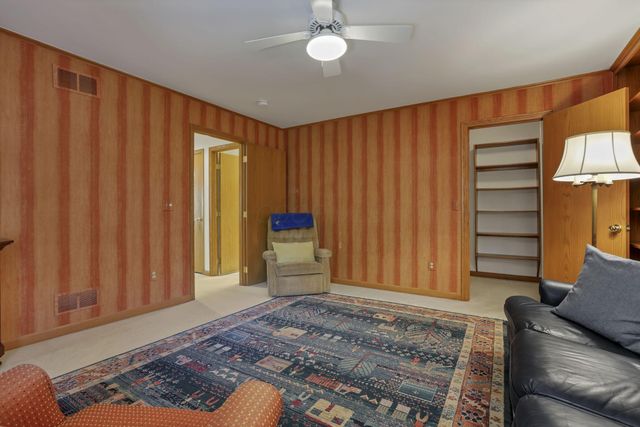 3122 Kingsmead, Dublin, OH 43017