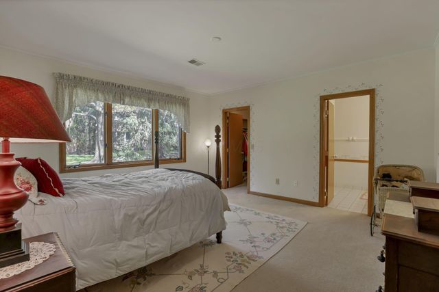 3122 Kingsmead, Dublin, OH 43017