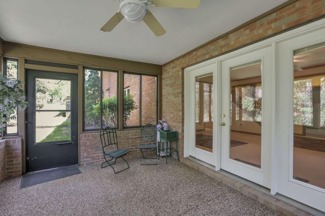 3122 Kingsmead, Dublin, OH 43017