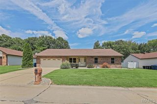 304 Brian Drive, Swansea, IL 62226