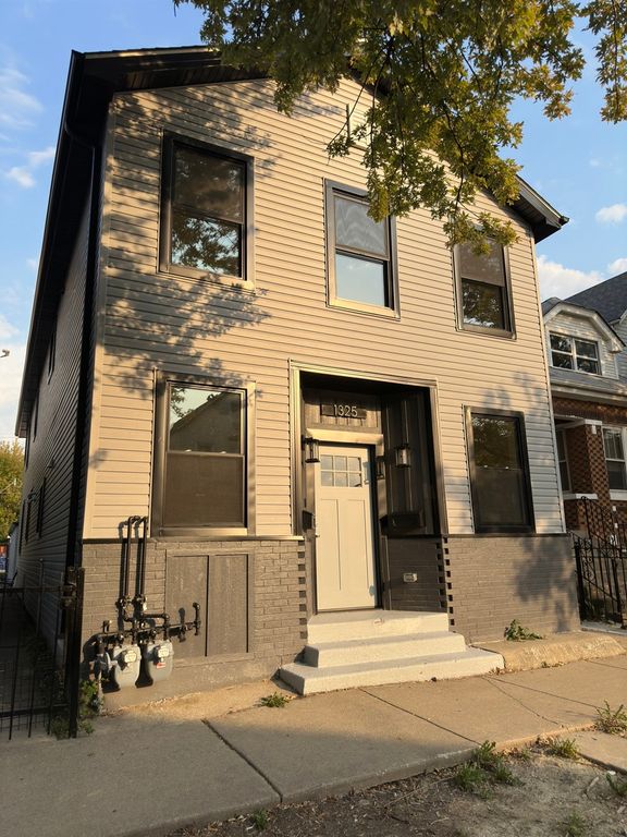1325 S 50th Court, Cicero, IL 60804