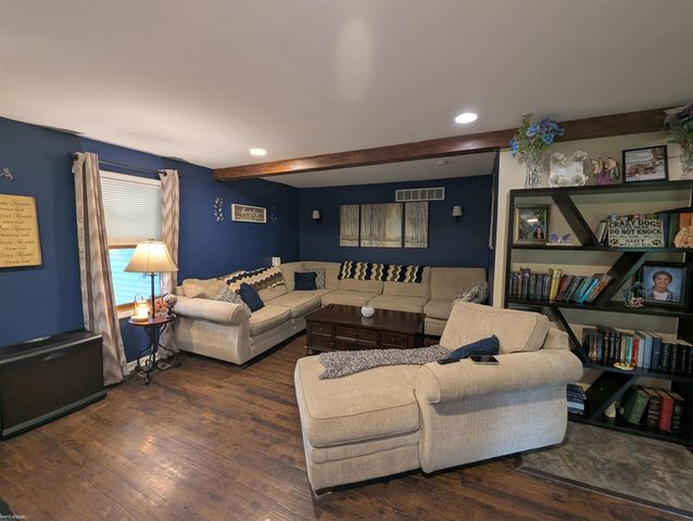 33700 Pratt Road, Richmond Twp, MI 48062