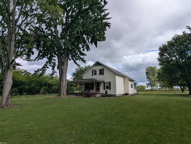 33700 Pratt Road, Richmond Twp, MI 48062