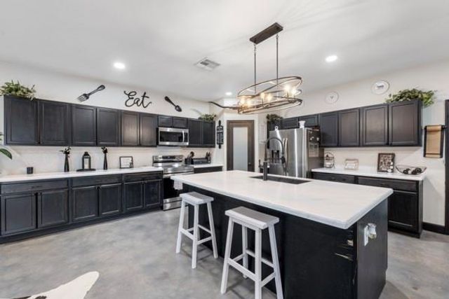 43 O'baya, Bedias, TX 77831