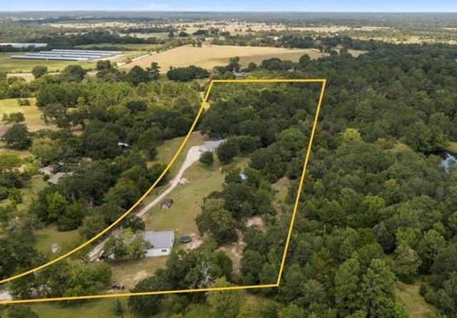 43 O'baya, Bedias, TX 77831