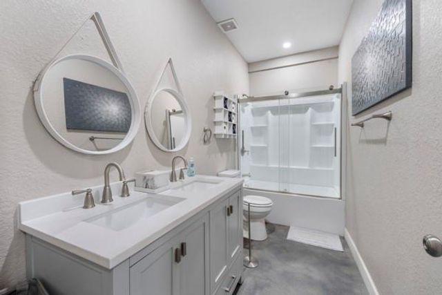 43 O'baya, Bedias, TX 77831