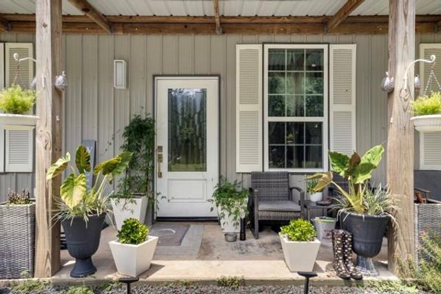 43 O'baya, Bedias, TX 77831