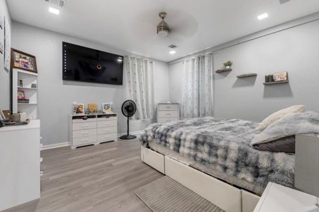 43 O'baya, Bedias, TX 77831