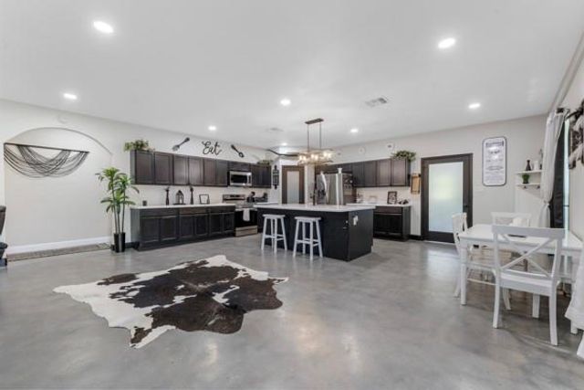 43 O'baya, Bedias, TX 77831