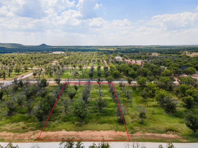 1336 Cirrus Loop, Granbury, TX 76049
