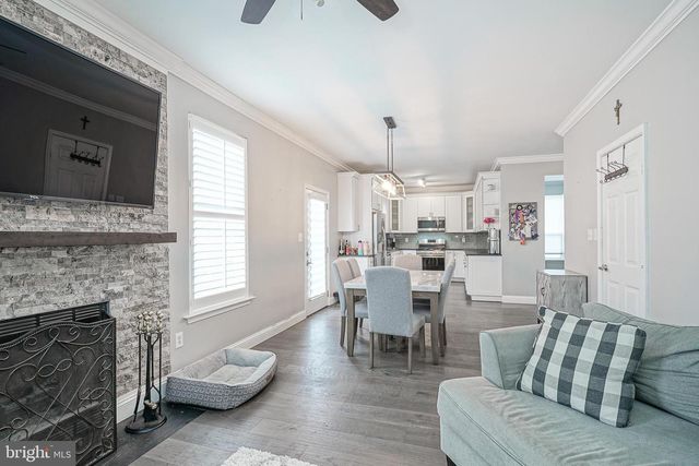 20 ROGERS PL, Blackwood, NJ 08012