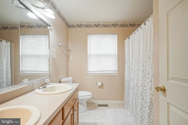 20 ROGERS PL, Blackwood, NJ 08012